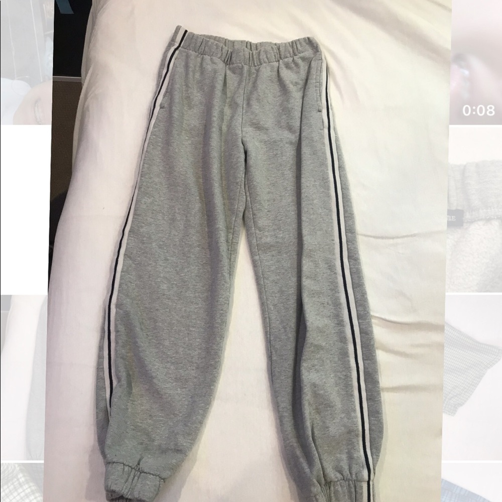 gray brandy melville sweatpants